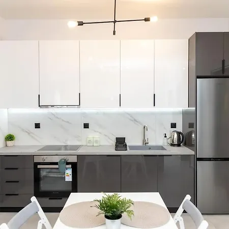 Modern & Comfy