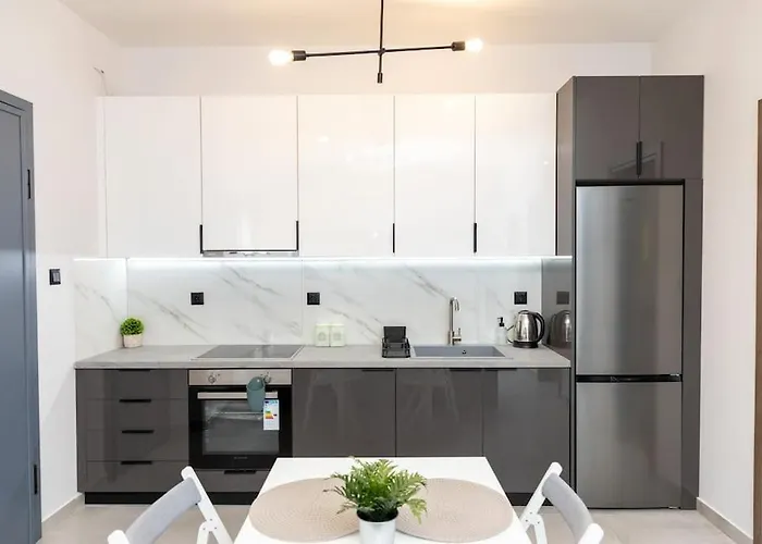 Modern & Comfy